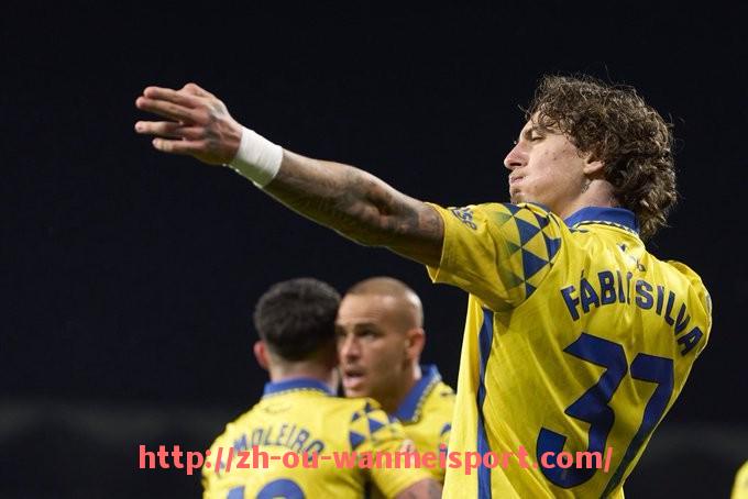 完美体育app-英超、西甲、德甲和意甲球队综合实力对比分析